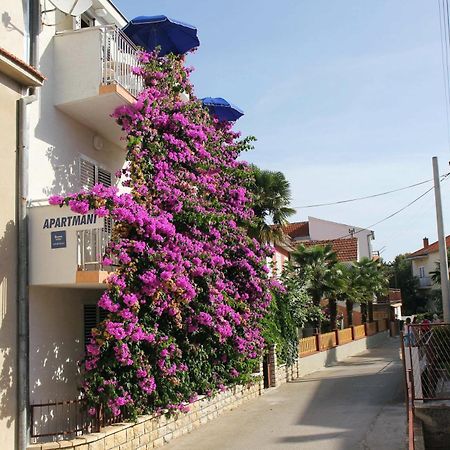 Apartments J&R Babara Biograd Na Moru Oda fotoğraf