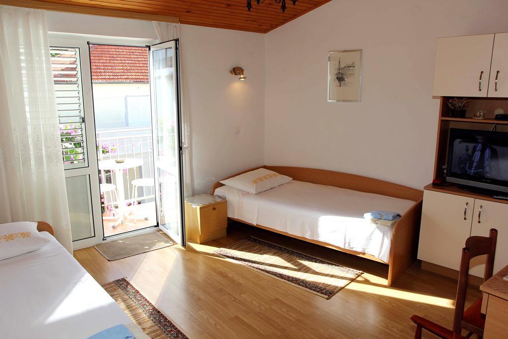 Apartments J&R Babara Biograd Na Moru Oda fotoğraf