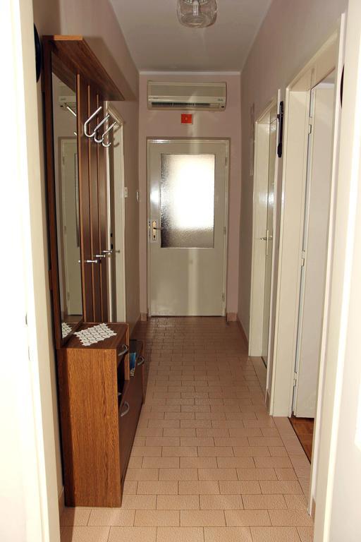 Apartments J&R Babara Biograd Na Moru Oda fotoğraf